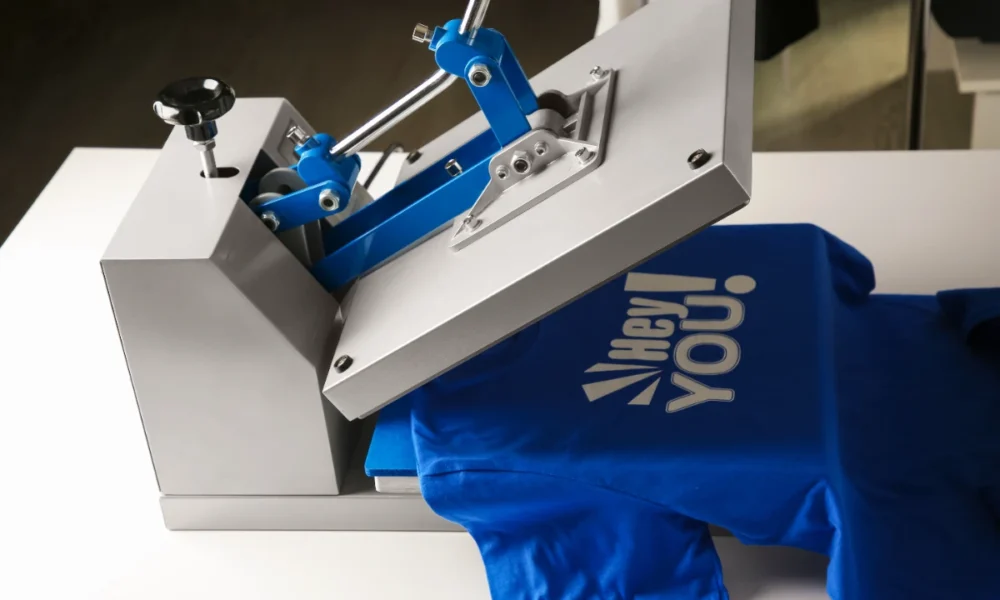 เสื้อยืดพิมพ์ลายไม่มีขั้นต่ำ – เหมาะกับผู้เริ่มต้นทำแบรนด์